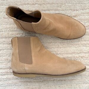 ZARA Tan Suede Chelsea Boots